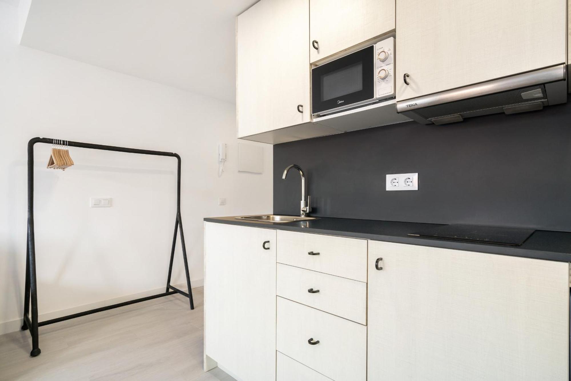Madrid Riverside Studios Con Parking Incluido Alquiler Temporal Exteriér fotografie