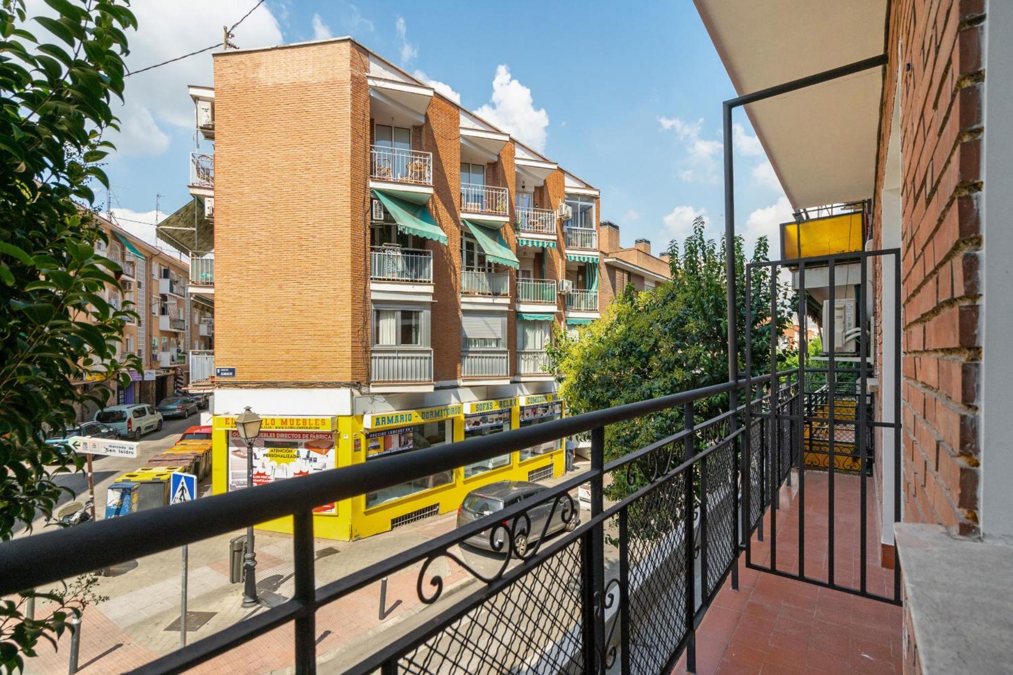 Madrid Riverside Studios Con Parking Incluido Alquiler Temporal Exteriér fotografie